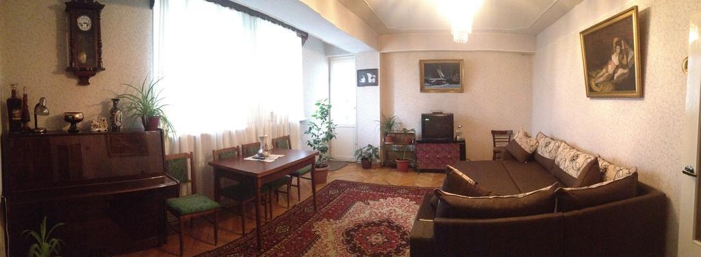 Apartment In At Tigrana Metsa Yerevan